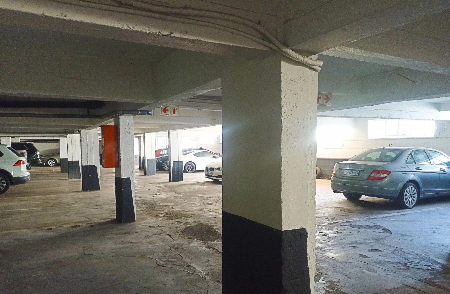 1 Bedroom Property for Sale in Norwood Gauteng