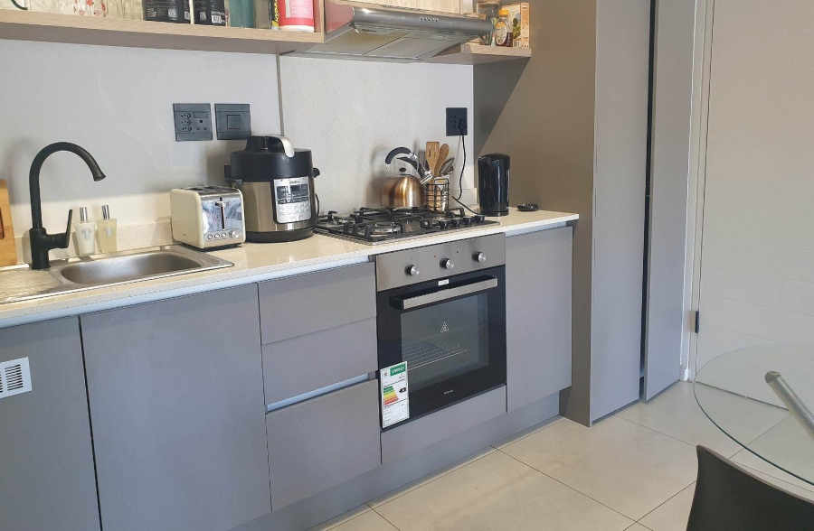 2 Bedroom Property for Sale in Waverley Gauteng