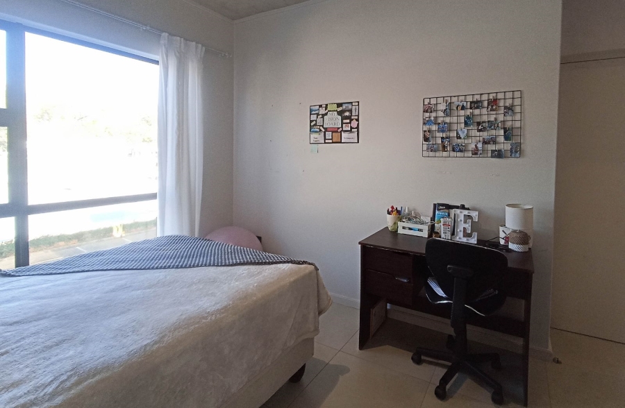 2 Bedroom Property for Sale in Waverley Gauteng