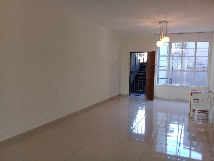 2 Bedroom Property for Sale in Bramley Park Gauteng