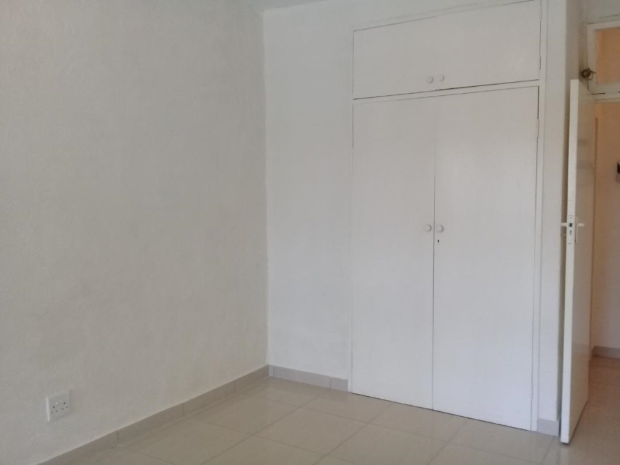 2 Bedroom Property for Sale in Bramley Park Gauteng
