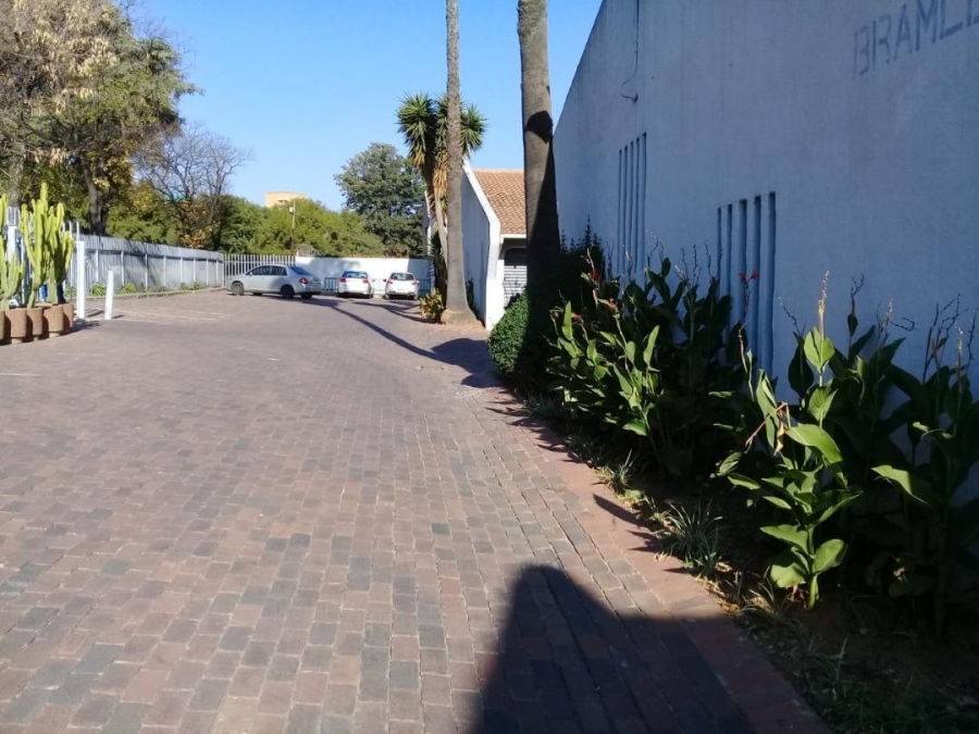 2 Bedroom Property for Sale in Bramley Park Gauteng