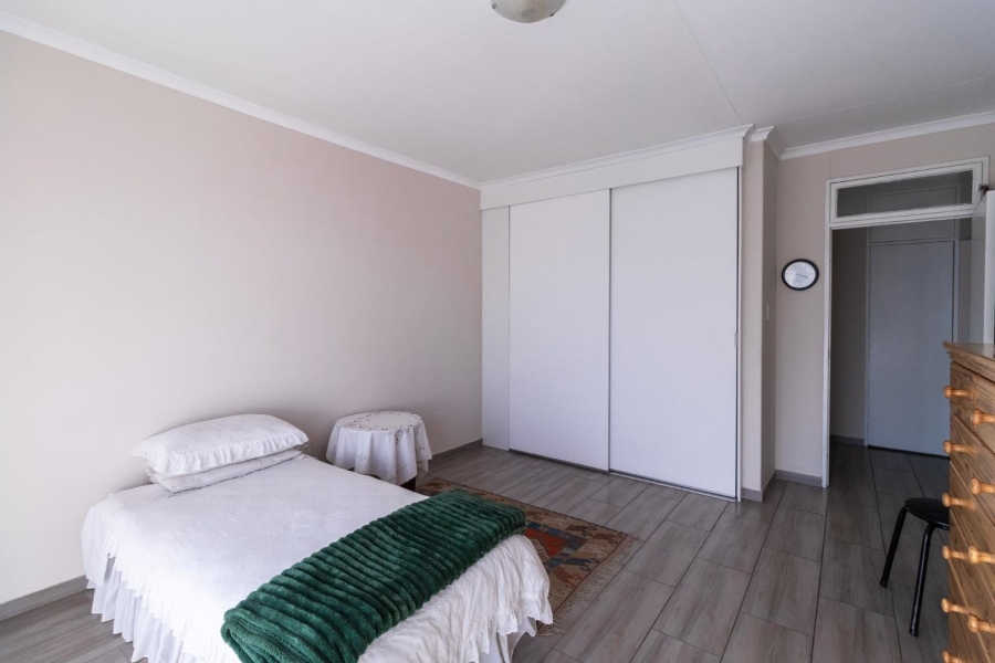 1 Bedroom Property for Sale in Kew Gauteng