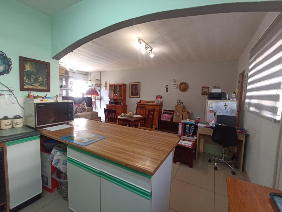 1 Bedroom Property for Sale in Corlett Gardens Gauteng