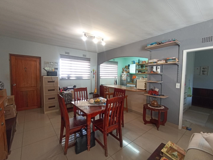 1 Bedroom Property for Sale in Corlett Gardens Gauteng