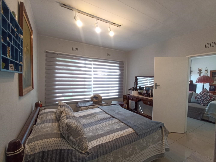 1 Bedroom Property for Sale in Corlett Gardens Gauteng