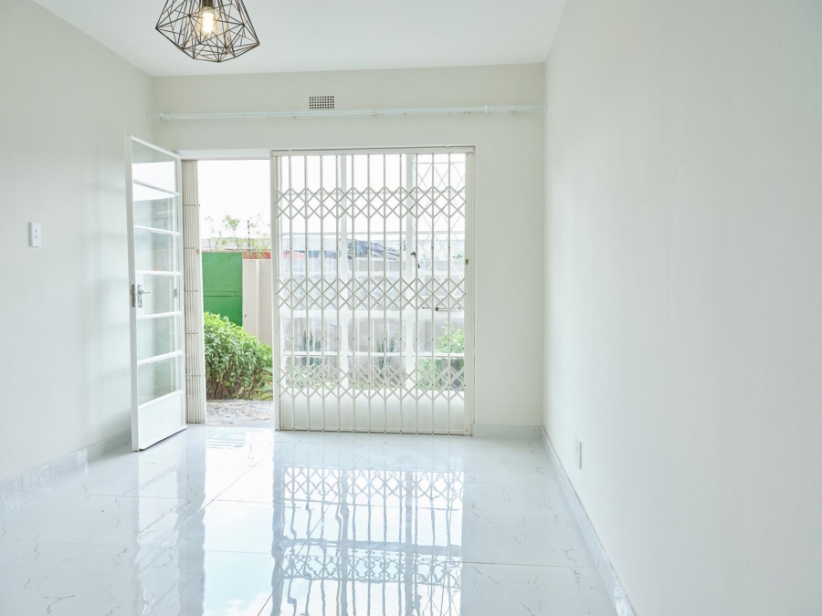 1 Bedroom Property for Sale in Edenvale Central Gauteng