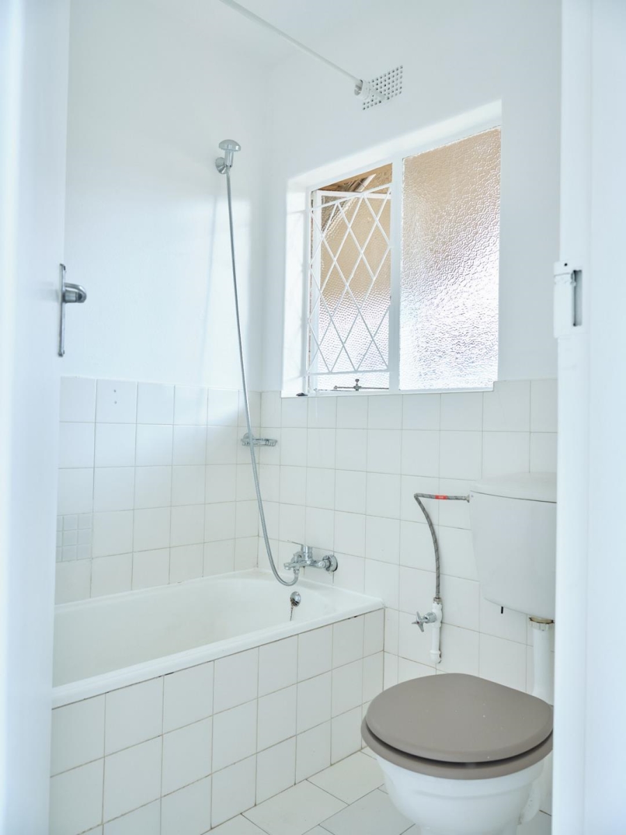 1 Bedroom Property for Sale in Edenvale Central Gauteng
