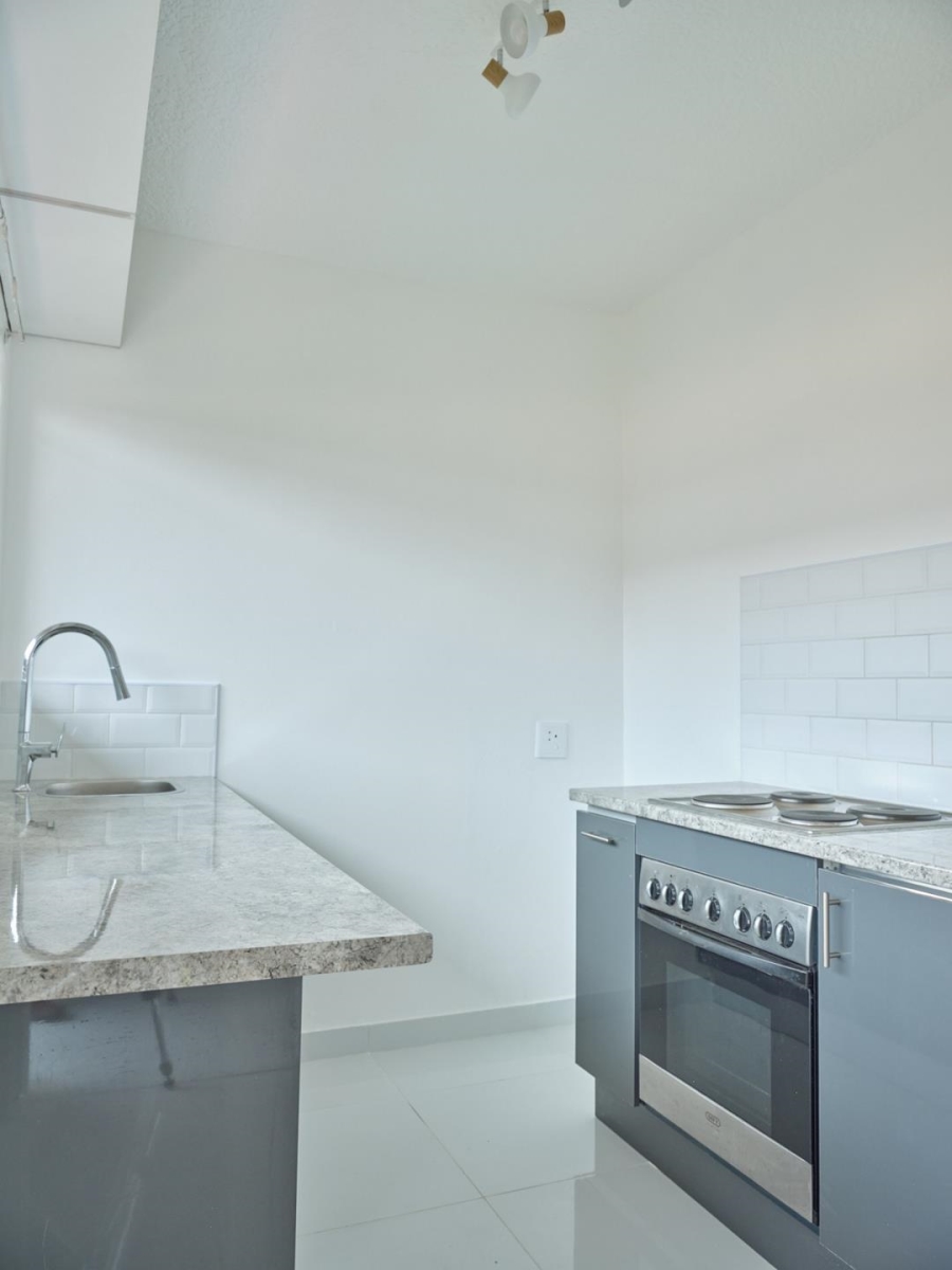 1 Bedroom Property for Sale in Edenvale Central Gauteng