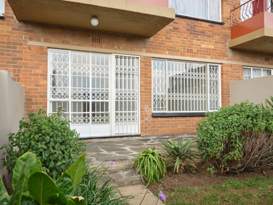 1 Bedroom Property for Sale in Edenvale Central Gauteng