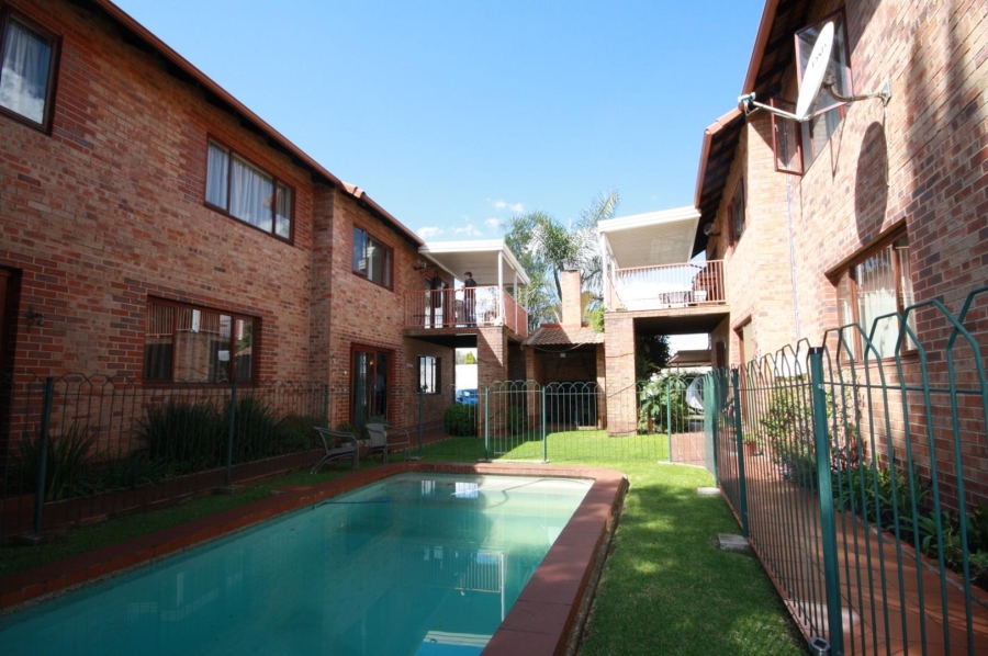 12 Bedroom Property for Sale in Edendale Gauteng