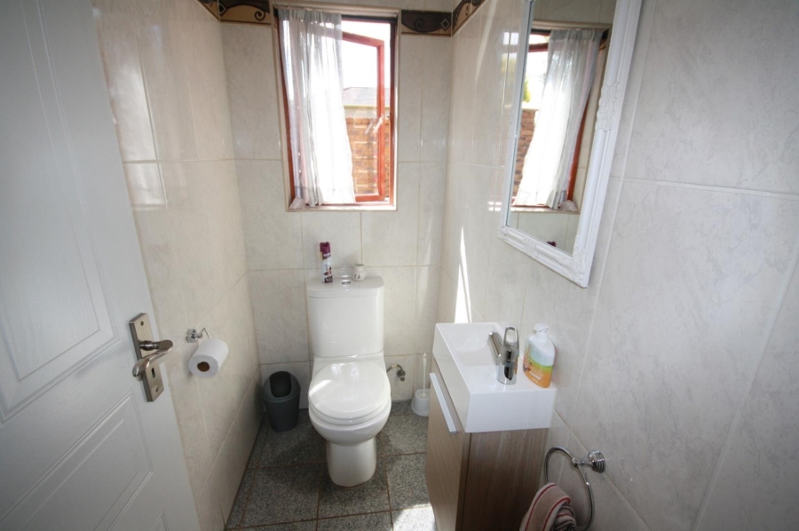 12 Bedroom Property for Sale in Edendale Gauteng