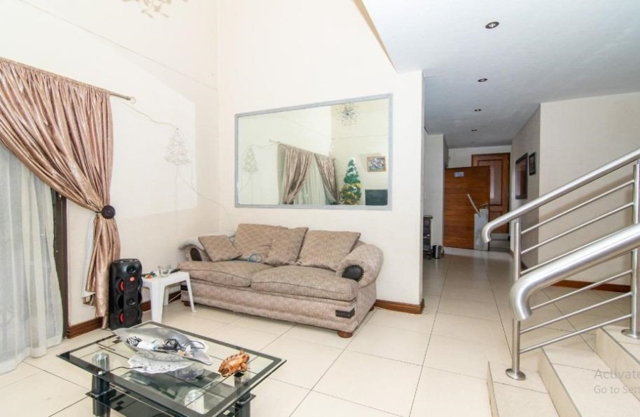 4 Bedroom Property for Sale in Waterstone Park Gauteng