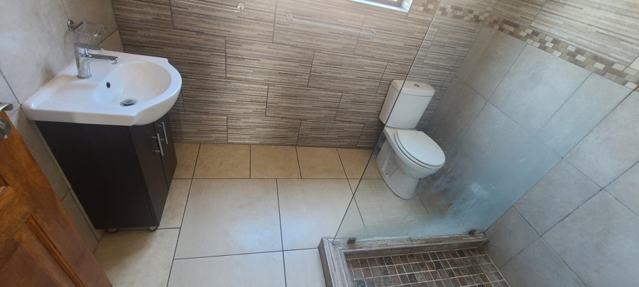 4 Bedroom Property for Sale in Waterstone Park Gauteng