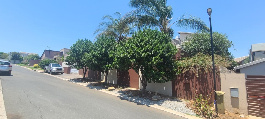 4 Bedroom Property for Sale in Waterstone Park Gauteng