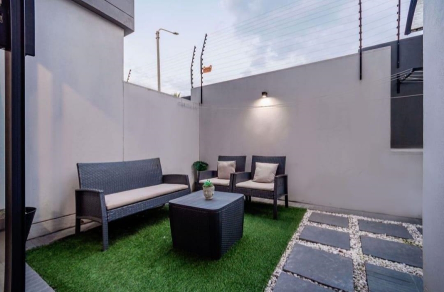 3 Bedroom Property for Sale in Edenvale Central Gauteng