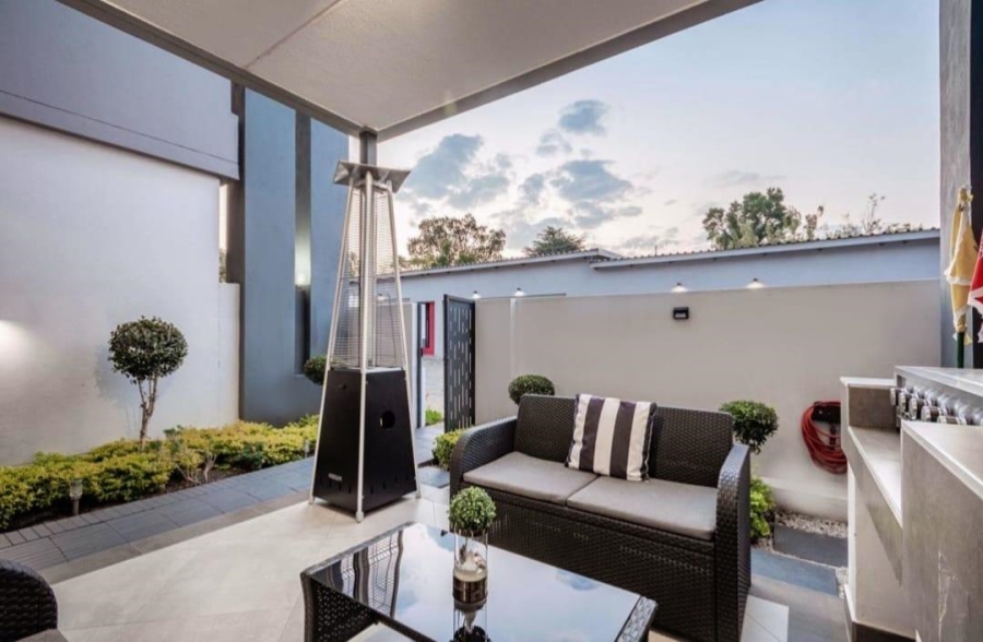 3 Bedroom Property for Sale in Edenvale Central Gauteng