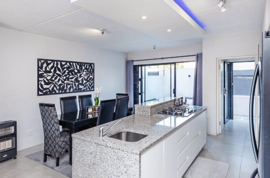 3 Bedroom Property for Sale in Edenvale Central Gauteng