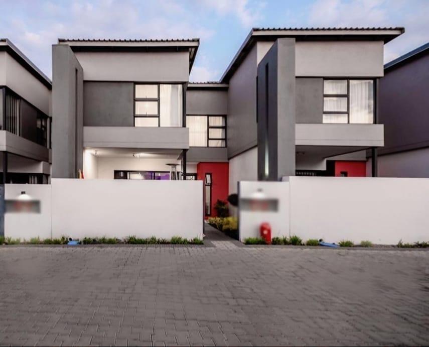 3 Bedroom Property for Sale in Edenvale Central Gauteng