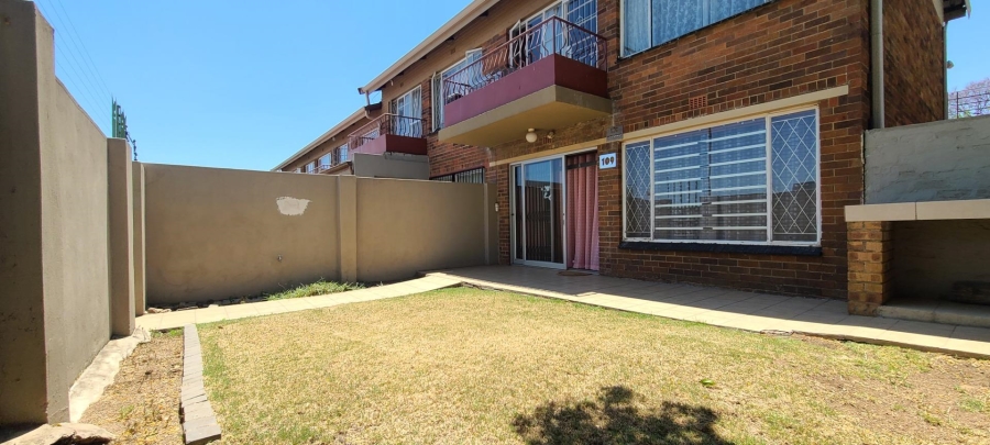 1 Bedroom Property for Sale in Edenvale Central Gauteng