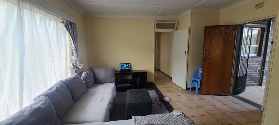 1 Bedroom Property for Sale in Edenvale Central Gauteng