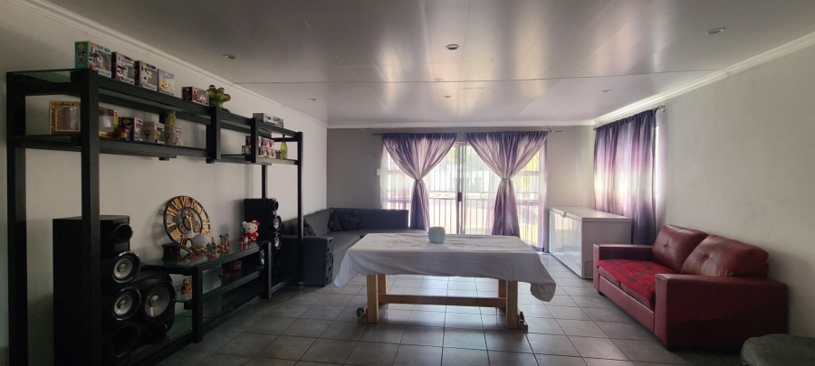 6 Bedroom Property for Sale in Edenvale Central Gauteng