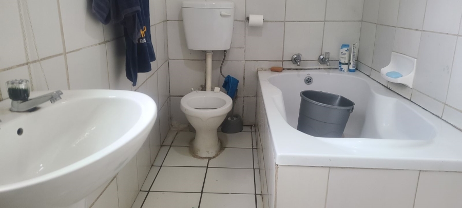 3 Bedroom Property for Sale in Bezuidenhout Valley Gauteng