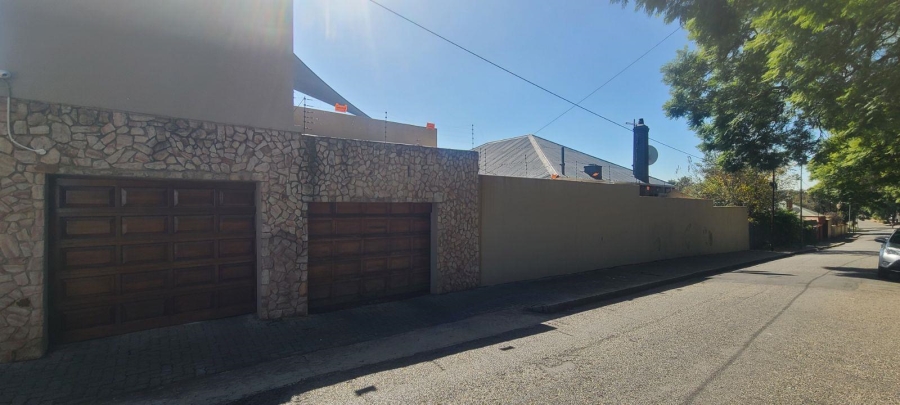 4 Bedroom Property for Sale in Kensington Gauteng