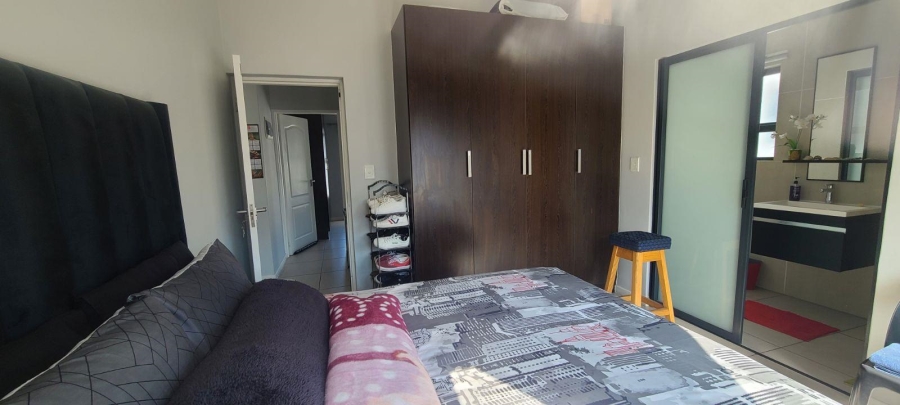 2 Bedroom Property for Sale in Greenstone Ridge Gauteng
