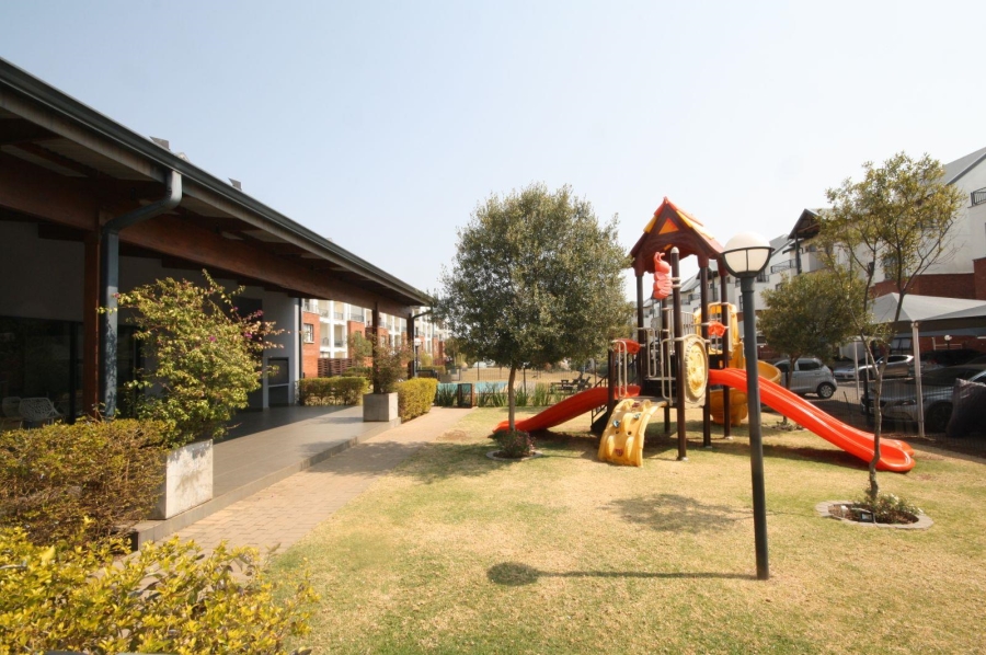 3 Bedroom Property for Sale in Greenstone Crest Gauteng