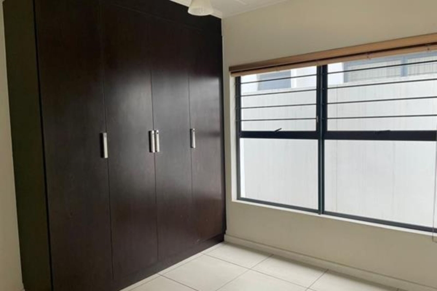 3 Bedroom Property for Sale in Greenstone Ridge Gauteng
