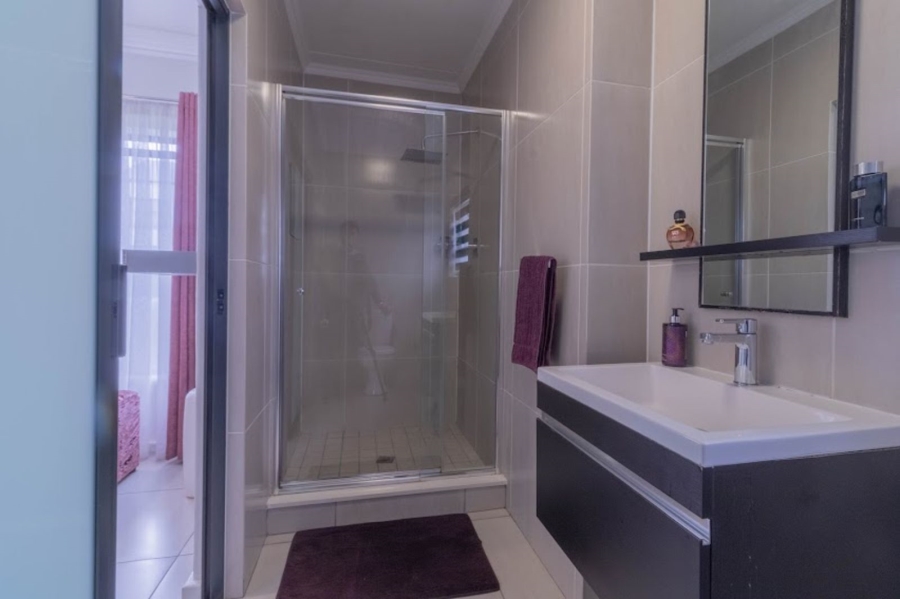 3 Bedroom Property for Sale in Greenstone Ridge Gauteng