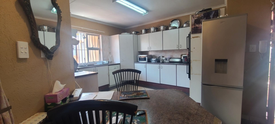 3 Bedroom Property for Sale in Edenvale Central Gauteng