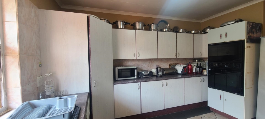 3 Bedroom Property for Sale in Edenvale Central Gauteng