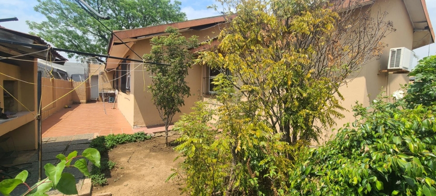 3 Bedroom Property for Sale in Edenvale Central Gauteng