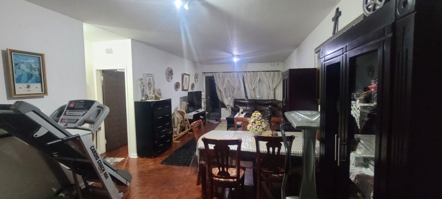 2 Bedroom Property for Sale in Edenvale Central Gauteng