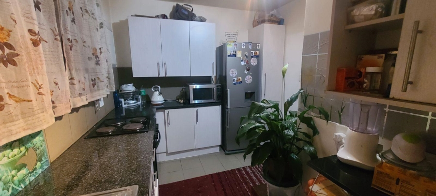 2 Bedroom Property for Sale in Edenvale Central Gauteng