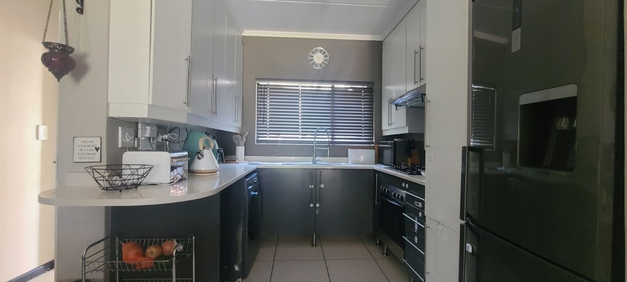 3 Bedroom Property for Sale in Acacia Gauteng