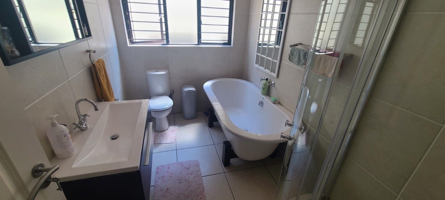 3 Bedroom Property for Sale in Acacia Gauteng