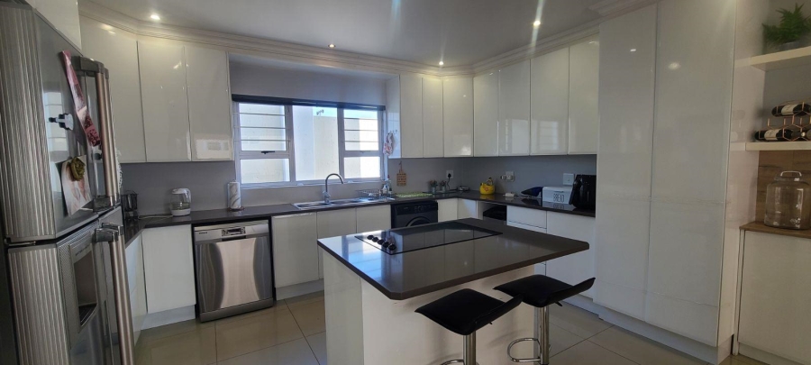 3 Bedroom Property for Sale in Edenvale Central Gauteng