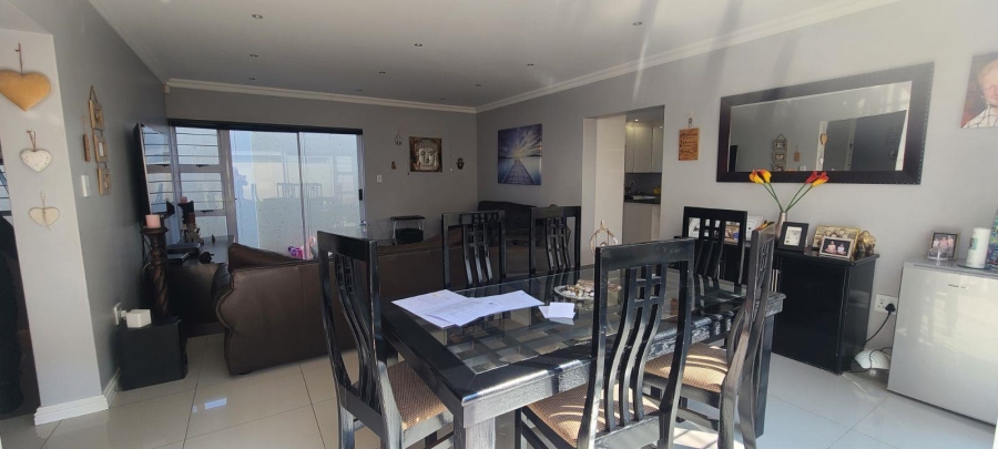 3 Bedroom Property for Sale in Edenvale Central Gauteng