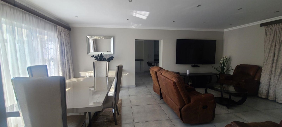 3 Bedroom Property for Sale in Edenvale Central Gauteng