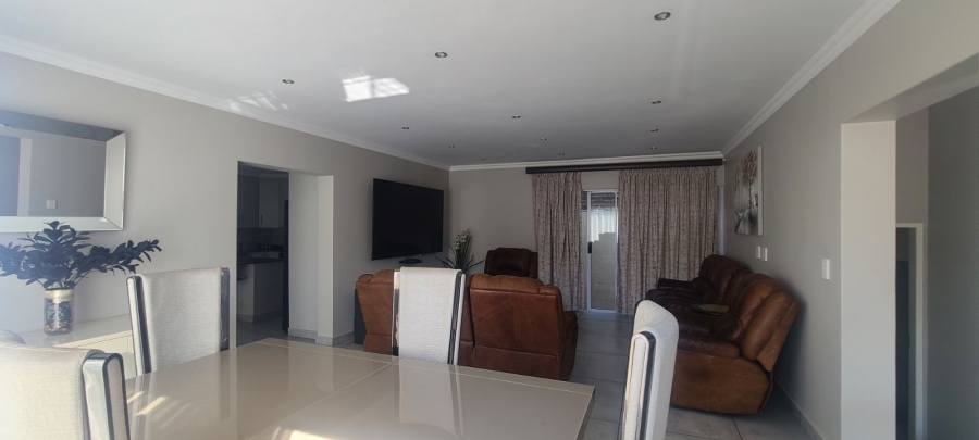 3 Bedroom Property for Sale in Edenvale Central Gauteng