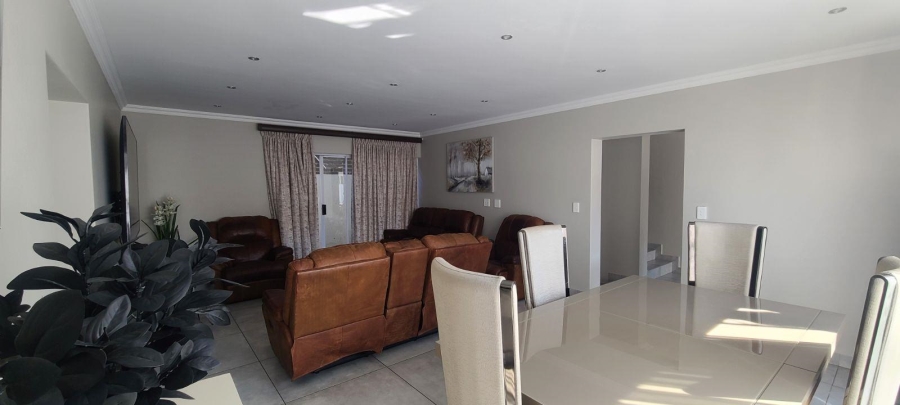 3 Bedroom Property for Sale in Edenvale Central Gauteng