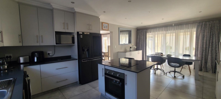 3 Bedroom Property for Sale in Edenvale Central Gauteng