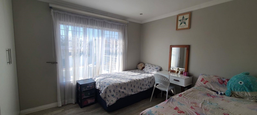 3 Bedroom Property for Sale in Edenvale Central Gauteng