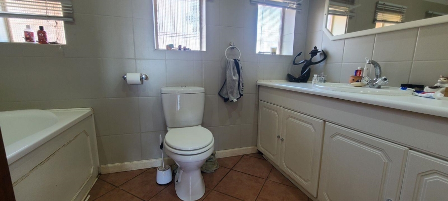 3 Bedroom Property for Sale in Edendale Gauteng