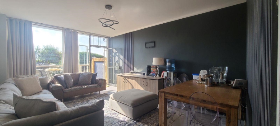2 Bedroom Property for Sale in Edenvale Central Gauteng