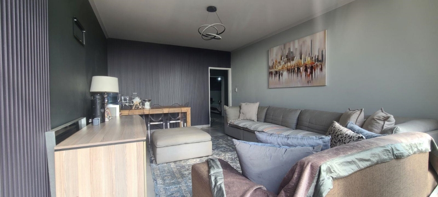 2 Bedroom Property for Sale in Edenvale Central Gauteng