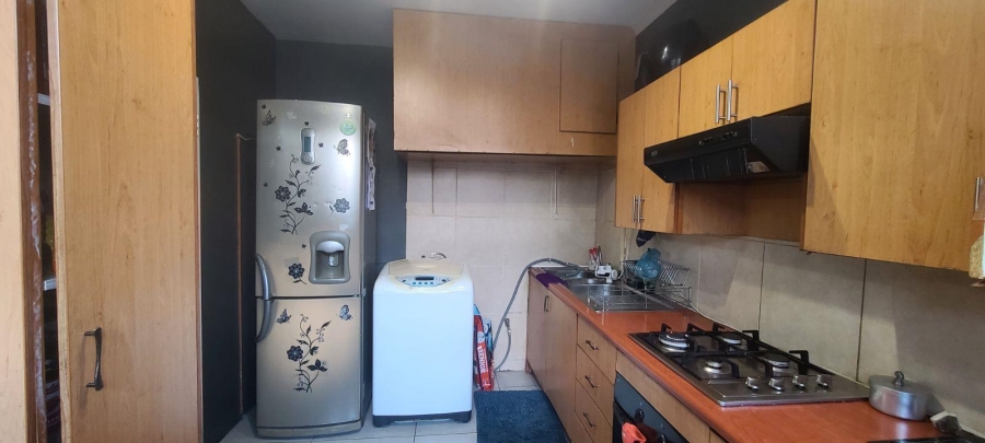 2 Bedroom Property for Sale in Edenvale Central Gauteng
